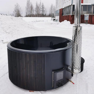 Svart lyxigt vildmarksbad med integrerad 30 kW kamin (6–8 pers) Ø200 cm