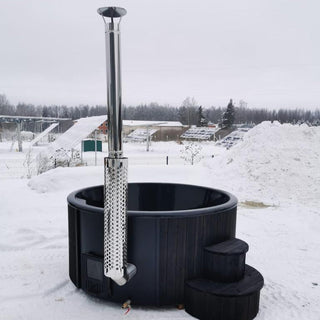 Svart lyxigt vildmarksbad med integrerad 30 kW kamin (6–8 pers) Ø200 cm